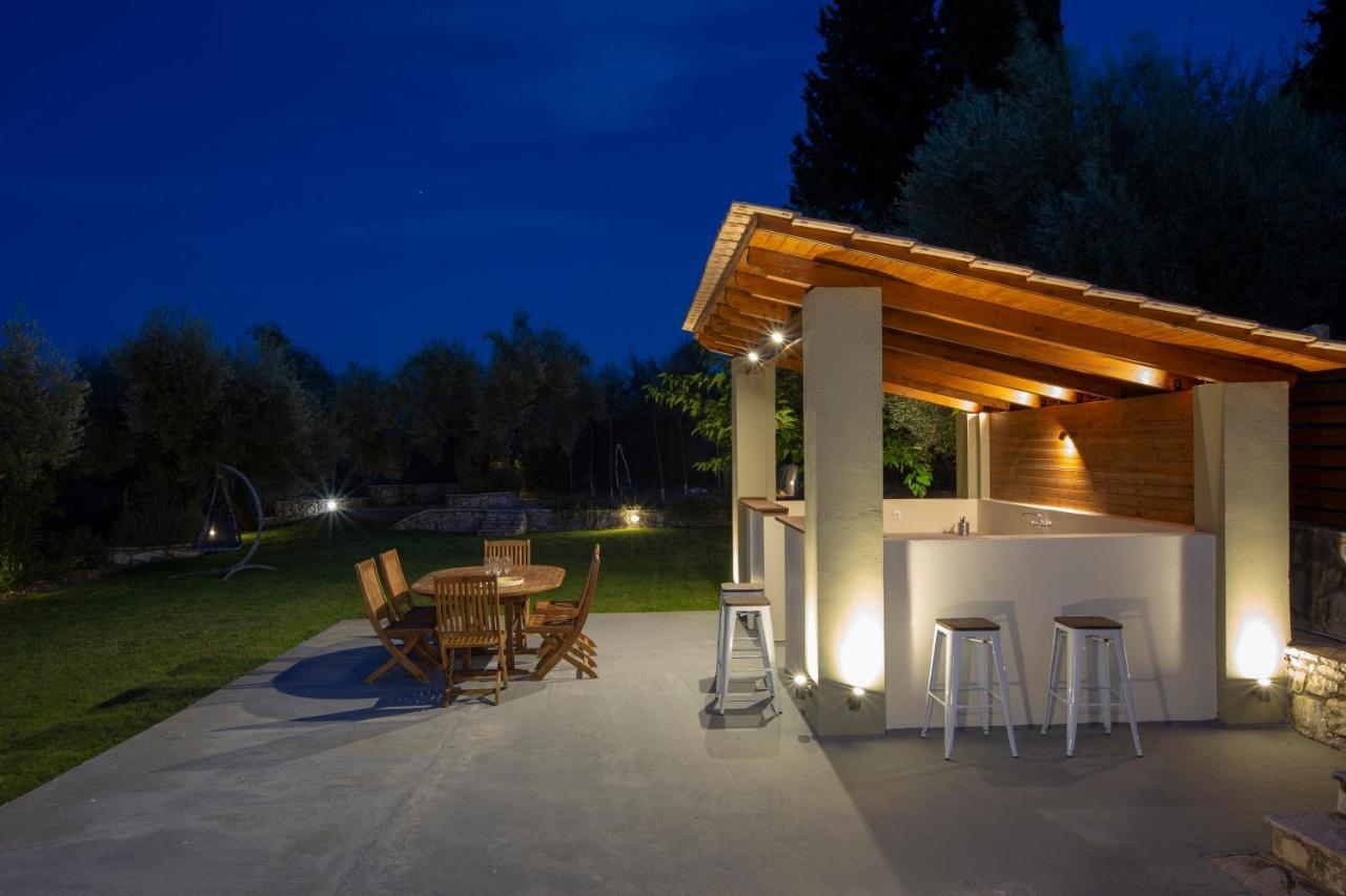 Villa Artemis Nikiana Exterior foto