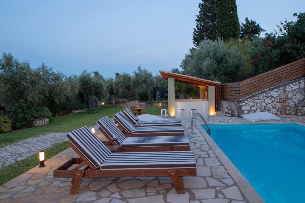 Villa Artemis Nikiana Exterior foto